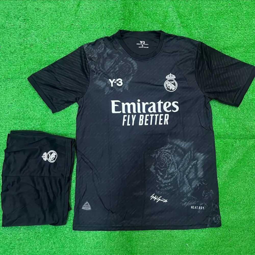 Real Madrid Y-3 Black Limited Edition 24/25 (FC SET)