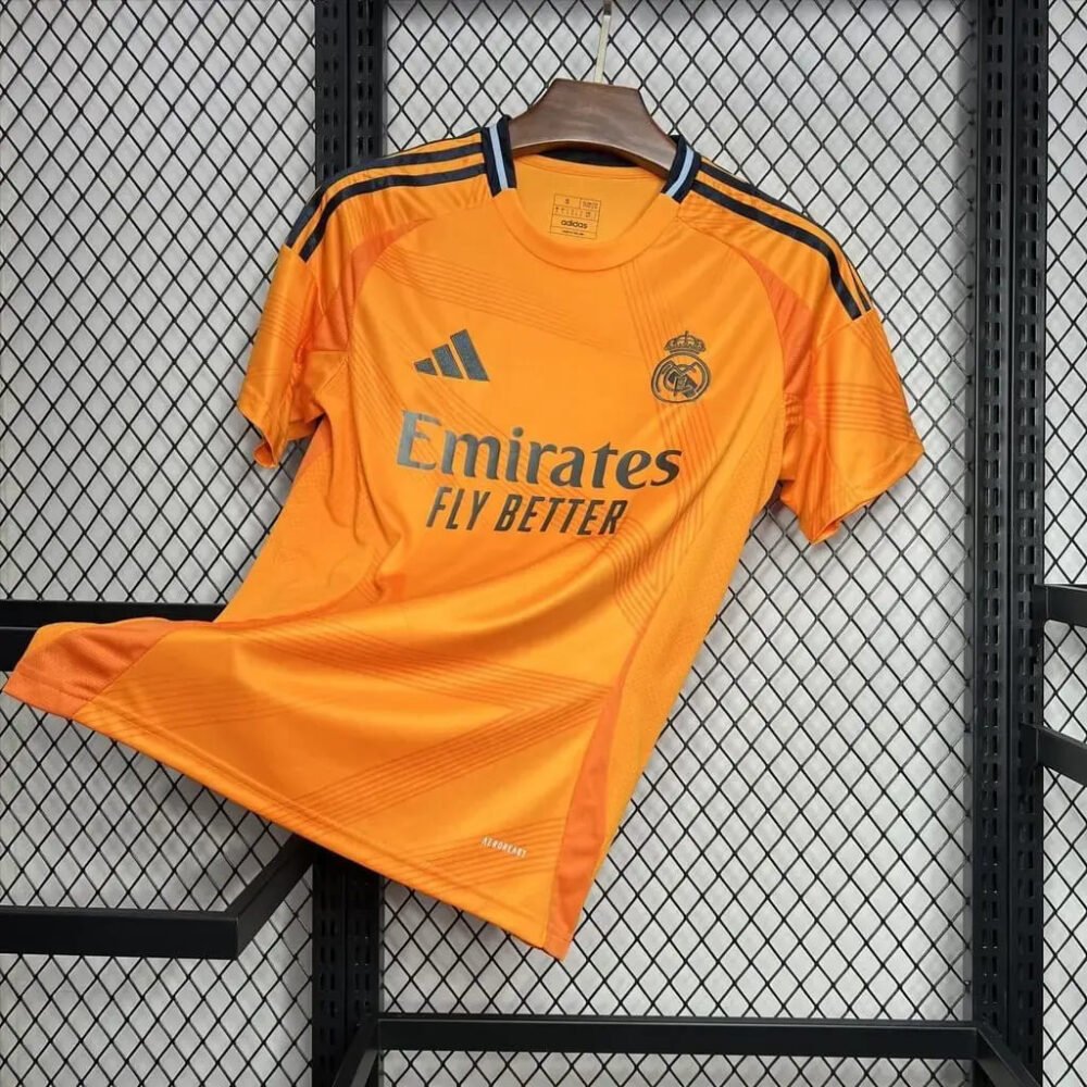 Real Madrid Away Kit 24/25 (FV) - Image 2