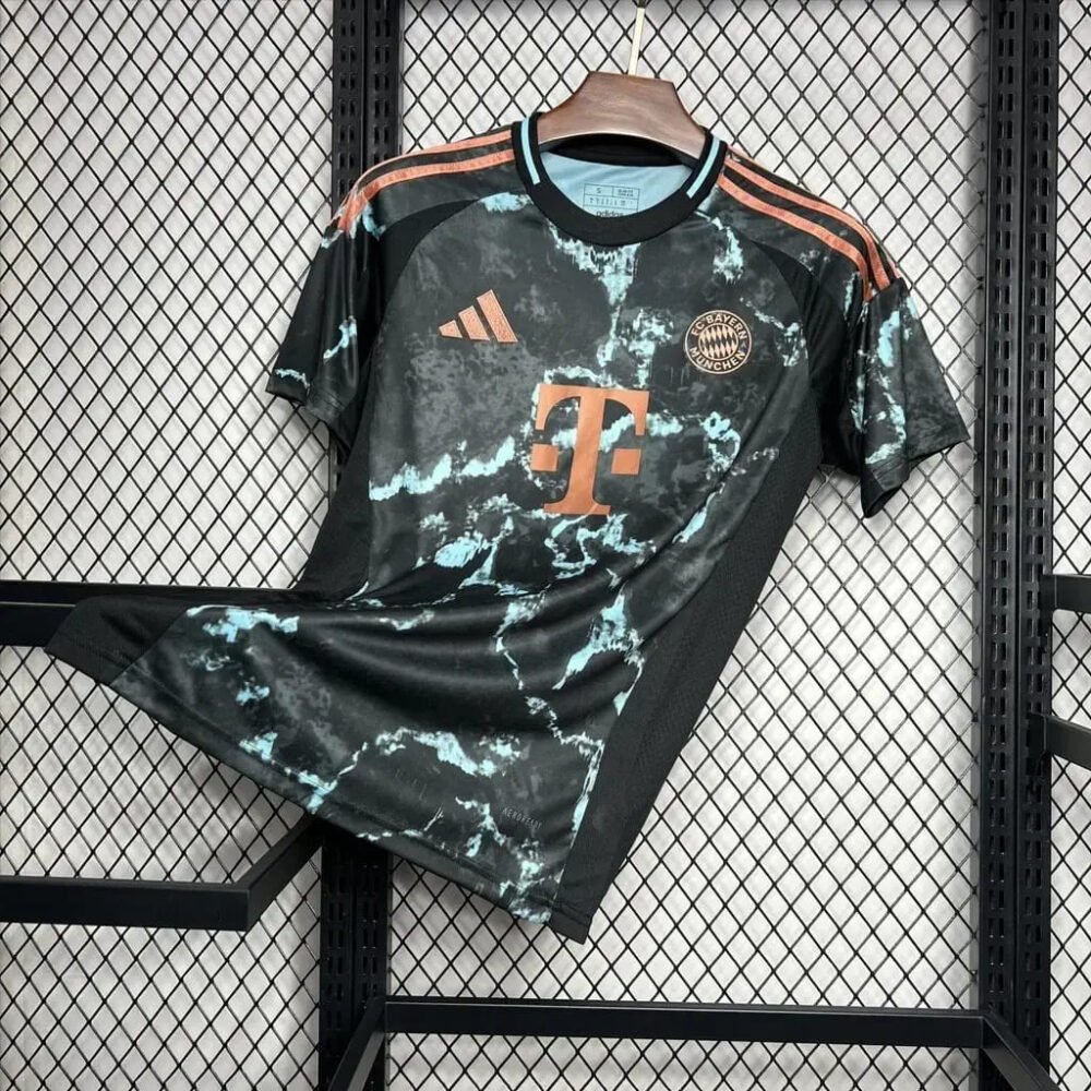 Bayern Munich Away Kit 24/25 (FV) - Image 2