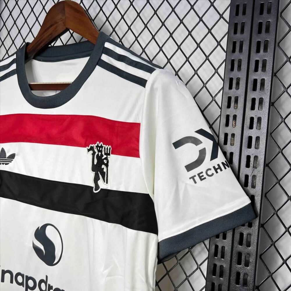 Manchester United Third Kit 24/25 (FV) - Image 3