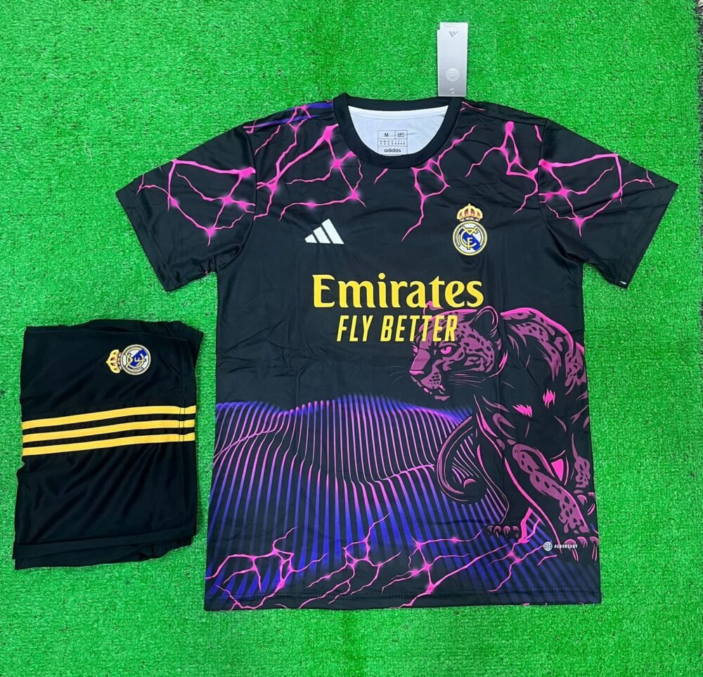 Real Madrid Black Panther Spl Edition 24/25 (FC SET)