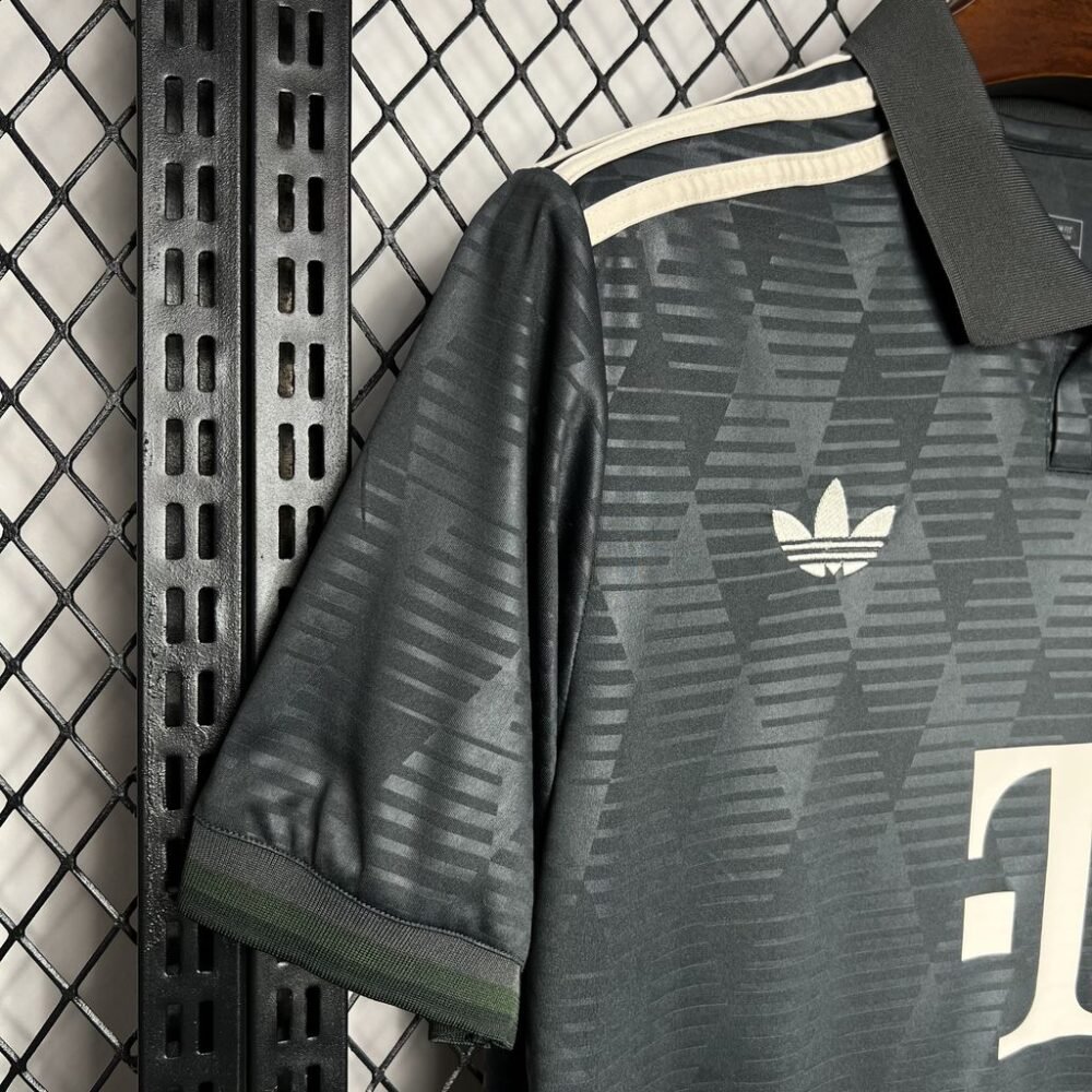 Bayern Munich OcktoberFest Kit 24/25 (FV) - Image 3