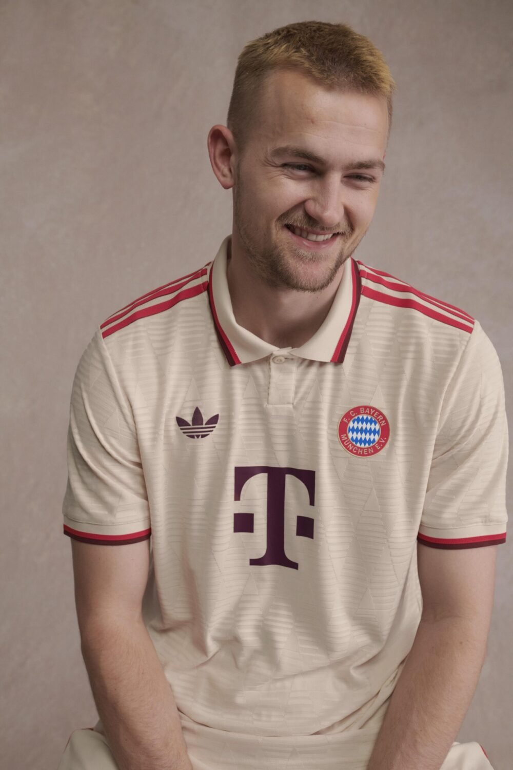 Bayern Munich Third Kit 24/25 Full Sleeve (FV) - Image 2