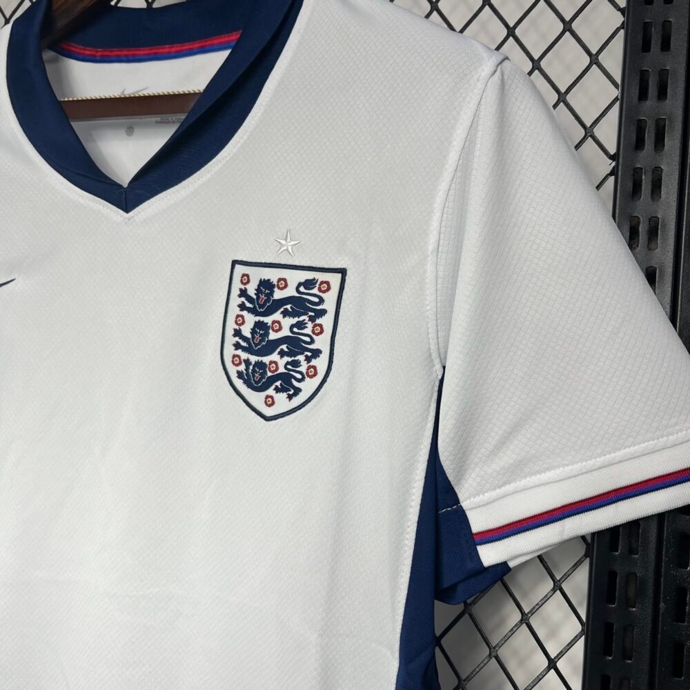 England Home Kit 24/25 (FV) - Image 4